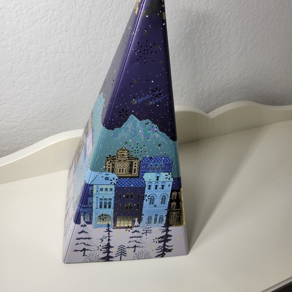 LIGHT UP HOUSE Metal Tin Decor, blue snow scene metal pyramid tin container can - Picture 8 of 15